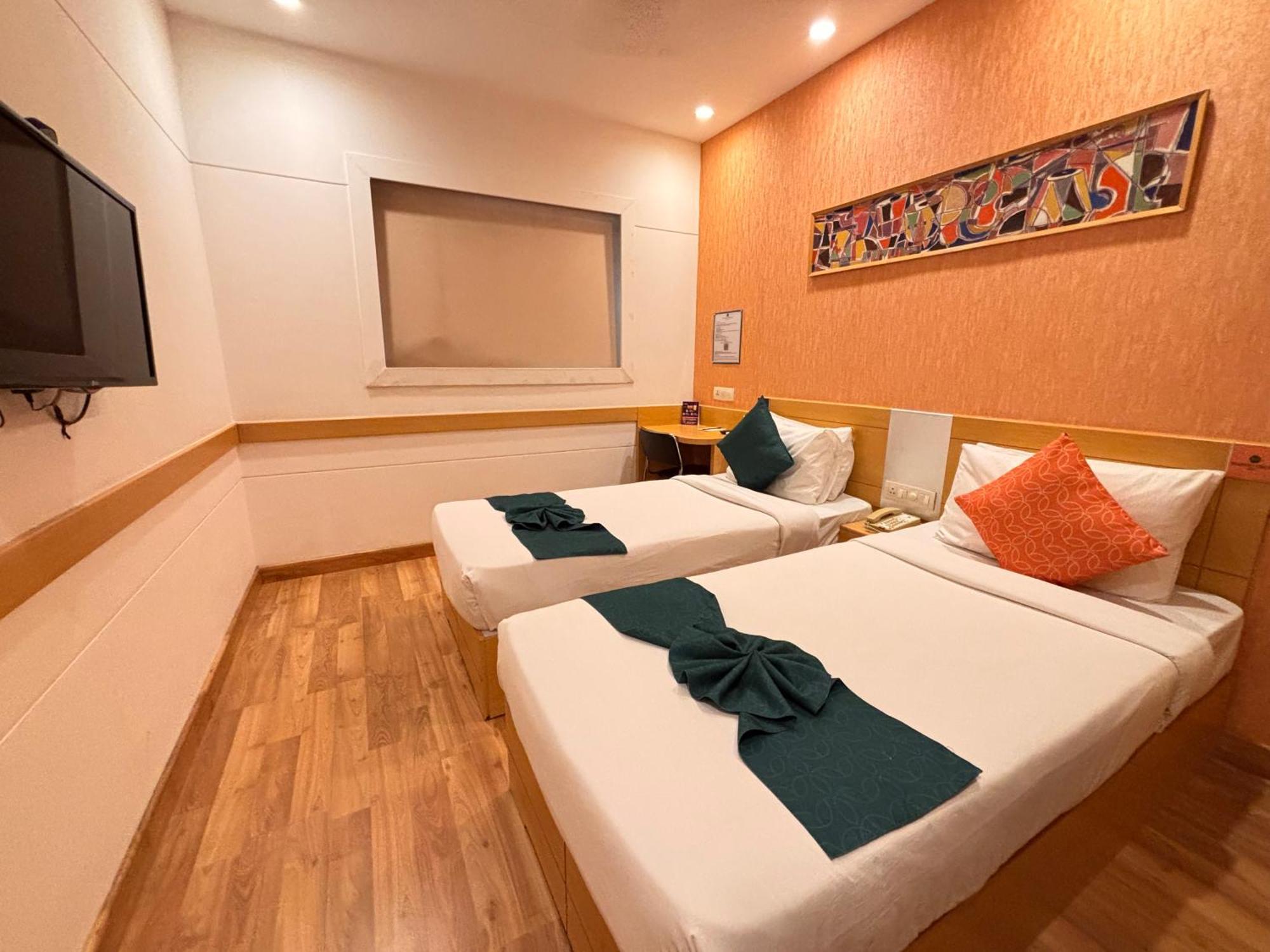 Premium Grove View Twin Bed