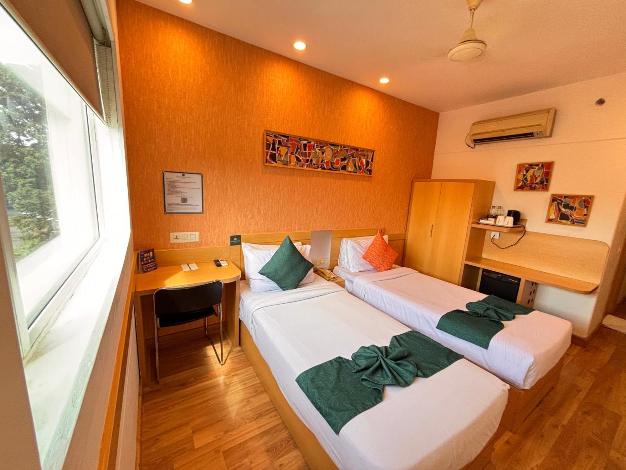 Premium Grove View Twin Bed